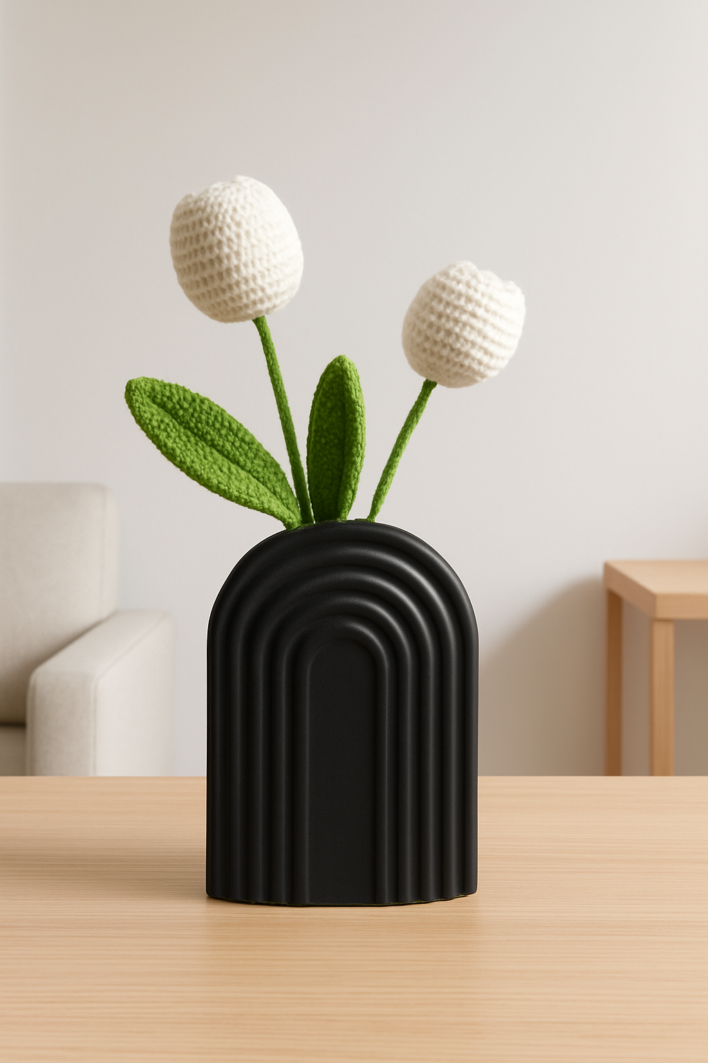 Falak Black with 2 tulips (off white)