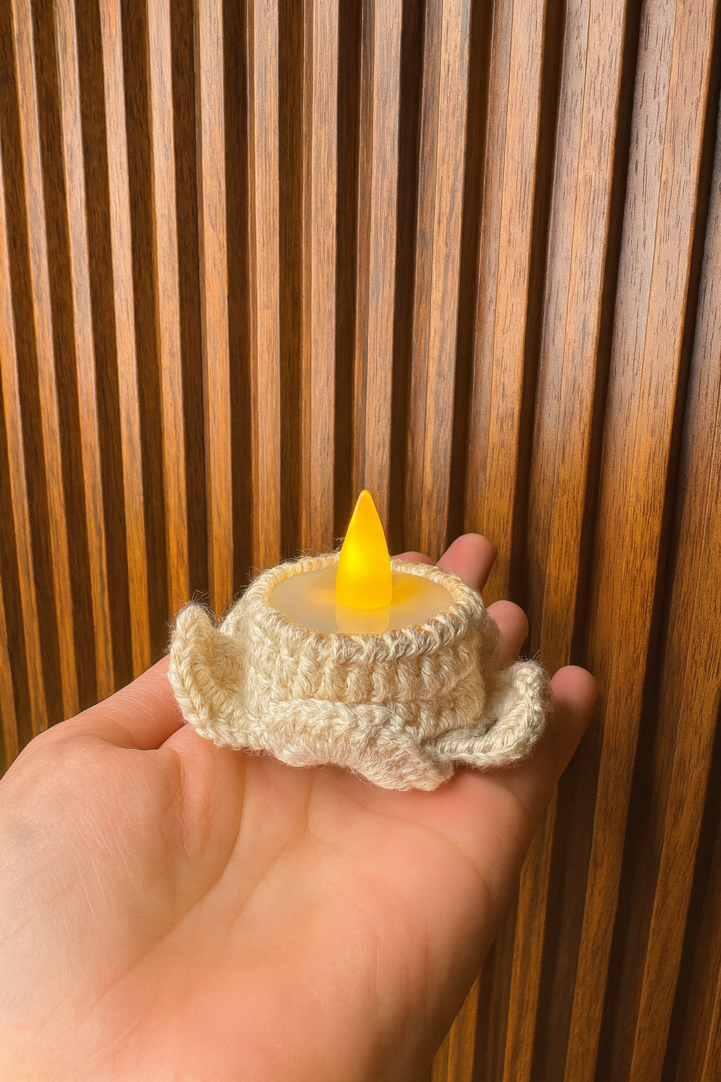 Off White Flower Tea Light Holder