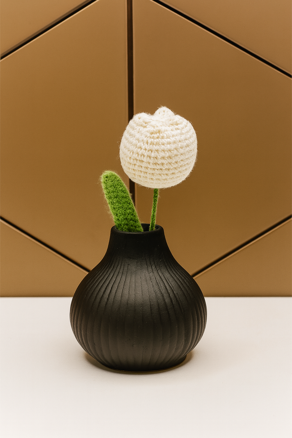 Noor-e-Naaz Vase set